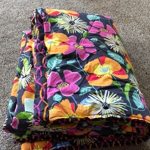 Vera Bradley Twin/Twin xl comforter